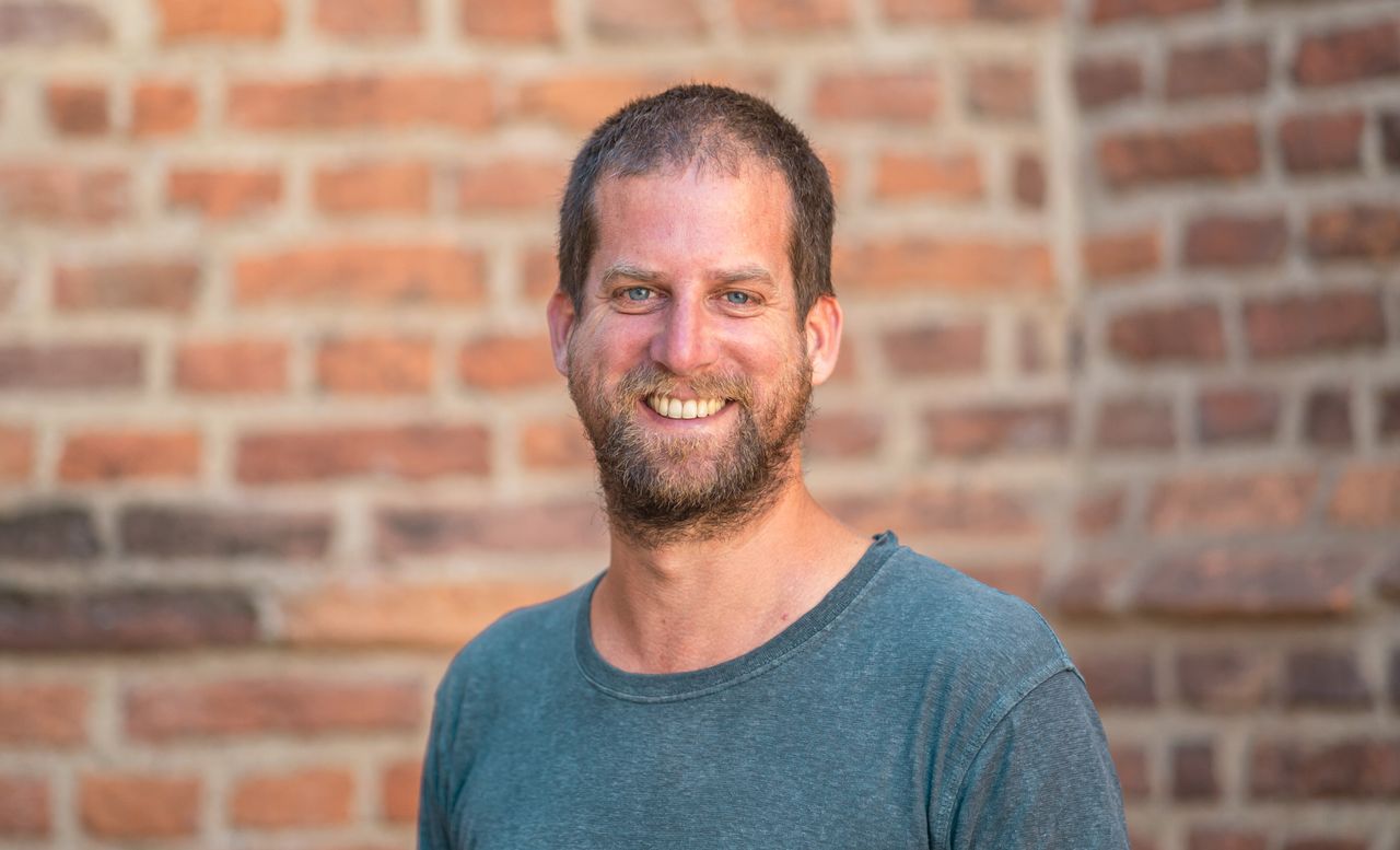 Hidde Blom, oprichter en eigenaar van Het Theezaakje